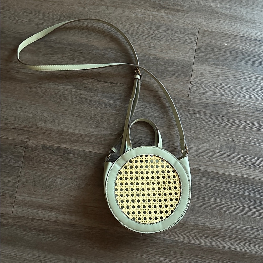 Round Woven Crossbody Bag in Green and Beige